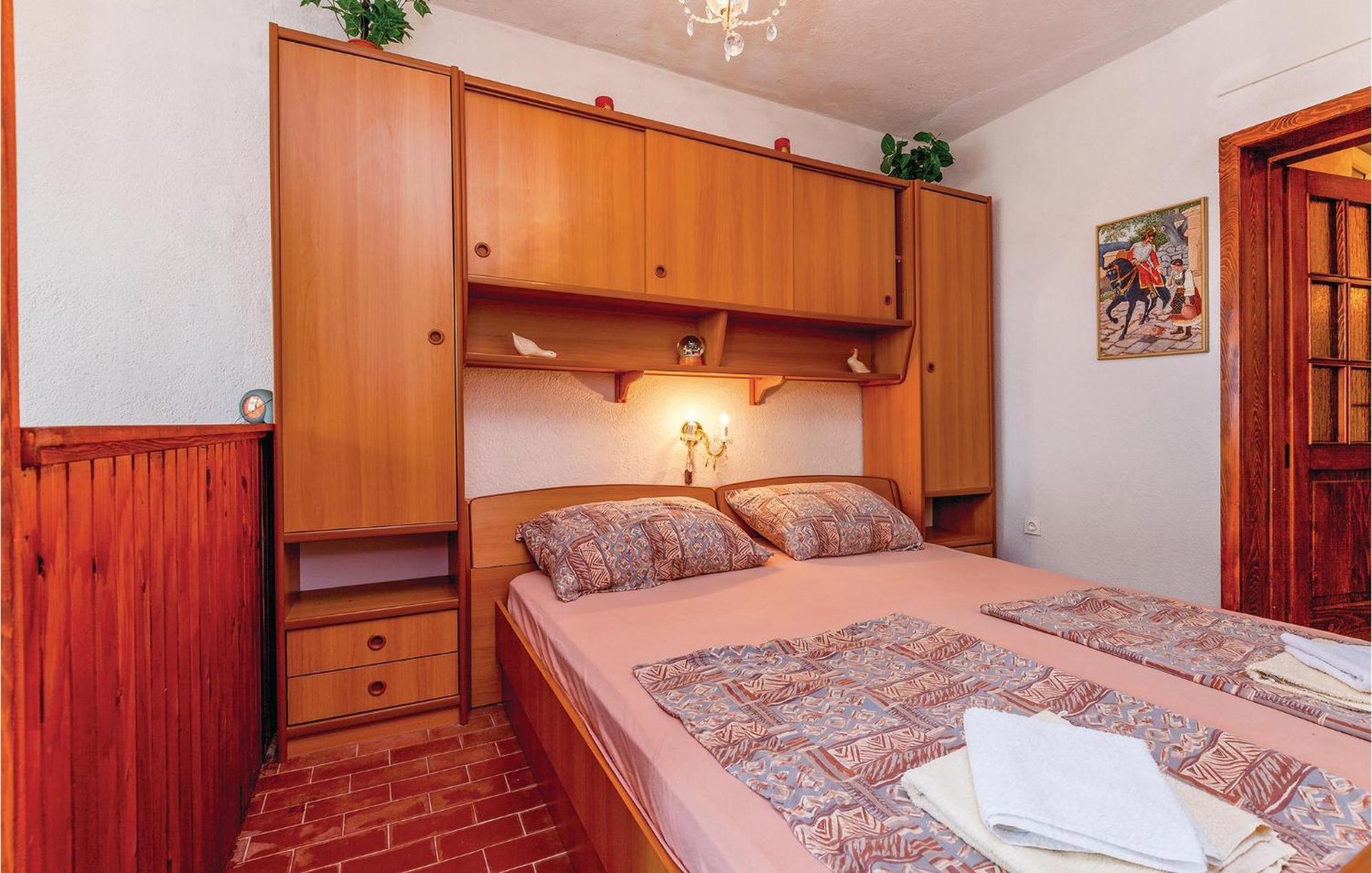 Stunning Apartment In Crikvenica With Kitchen Luaran gambar